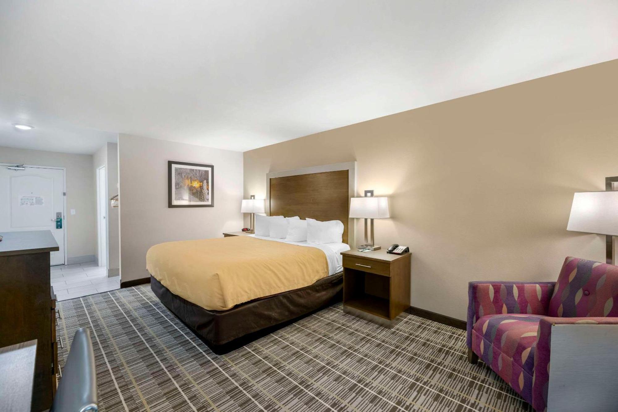 Quality Inn & Suites Carlsbad Caverns Area Exterior foto